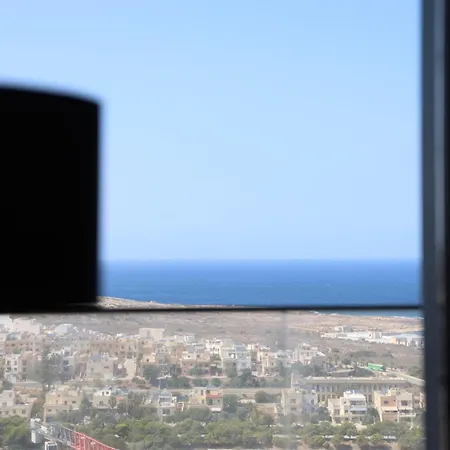 Apartament Luxury High Floor Suite, Mercury Towers St. Julian's