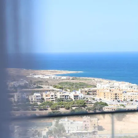 Luxury High Floor Suite, Mercury Towers St. Julian's