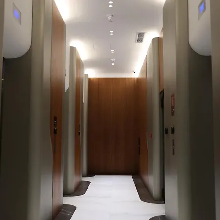 Luxury High Floor Suite, Mercury Towers St. Julian's
