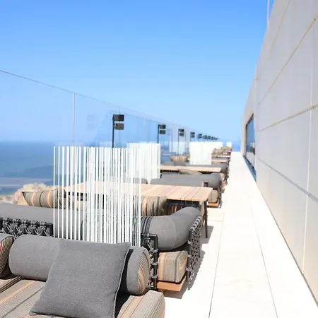 Luxury High Floor Suite, Mercury Towers * St. Julian's