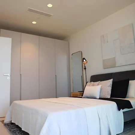 Luxury High Floor Suite, Mercury Towers * St. Julian's