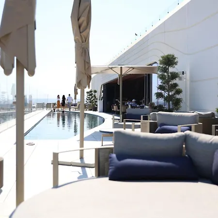 Luxury High Floor Suite, Mercury Towers Apartament St. Julian's